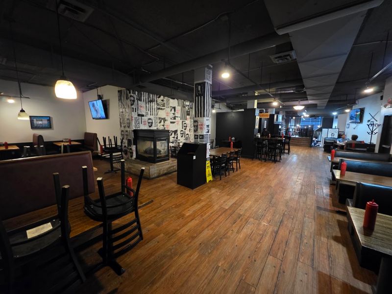 Honest Abe's Burgers & Freedom, Lincoln