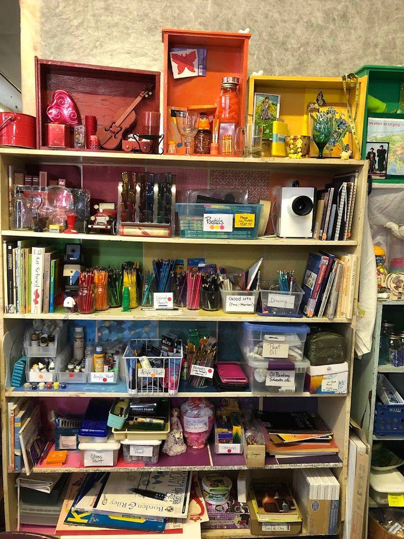 This Kentucky Shop Sells Rescued Craft Supplies And Lets You Set Your Own Price - Decor Hint What Kinds Of Supplies Can You Find