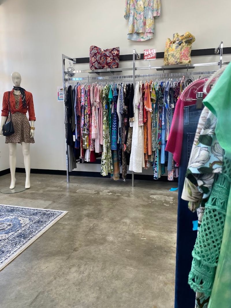 A Connecticut Resale Store Where $16 Can Refresh Your Wardrobe - Decor Hint Sustainable Style Without The Lecture