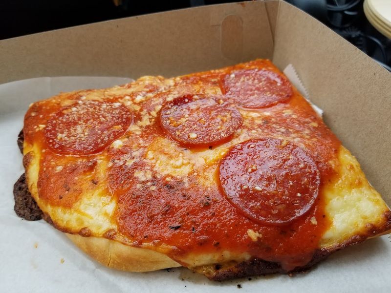 Everyone In New York Needs To Taste The Iconic Pizza At This Small-Town Restaurant - Decor Hint The OSP Special Pizza Is Worth Every Calorie