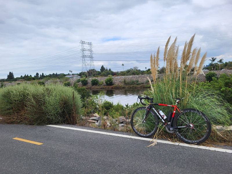 Long Flat Stretches Make Distance Riding Easier