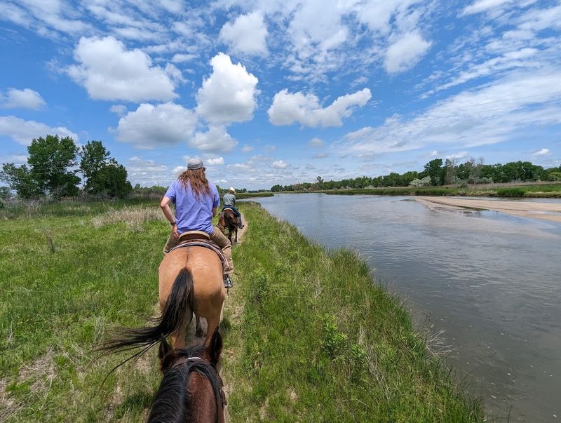 This Nebraska Horseback Adventure Offers The Kind Of Experience That Shifts Your Perspective - Decor Hint Planning Your Visit To North Platte