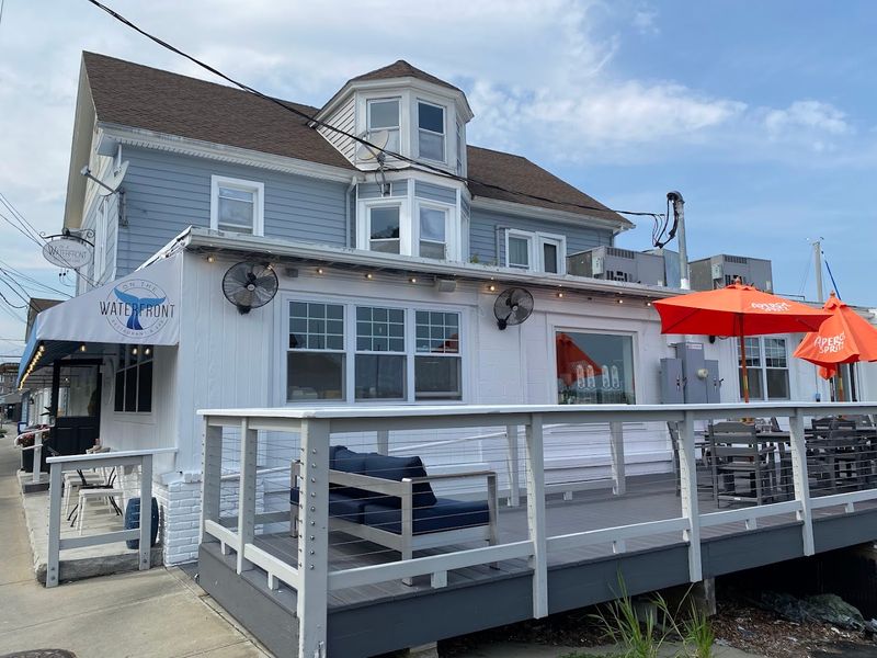 Pequot Avenue Adds Extra Coastal Charm