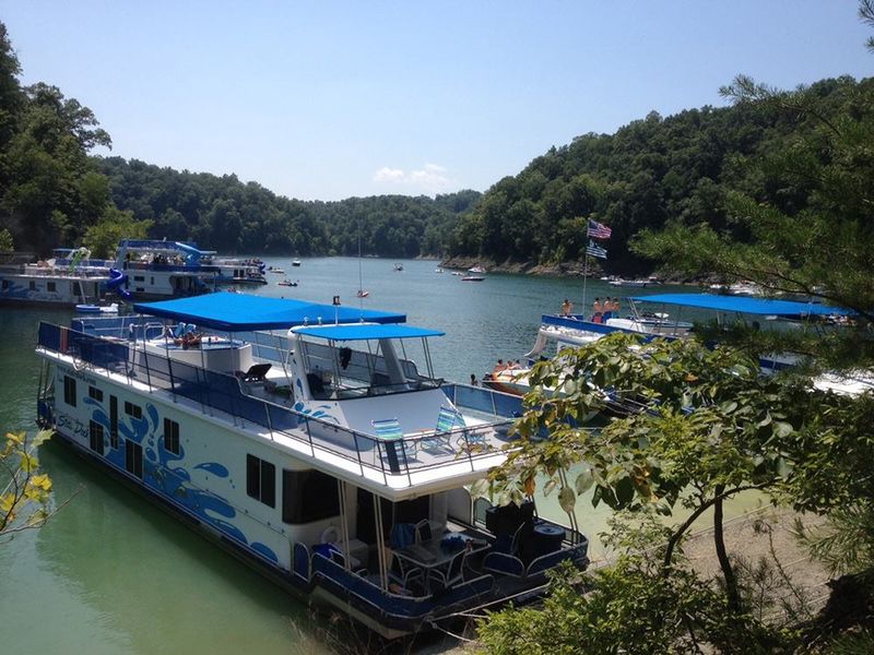 Houseboat Rentals That Feel Like A Floating Vacation Home