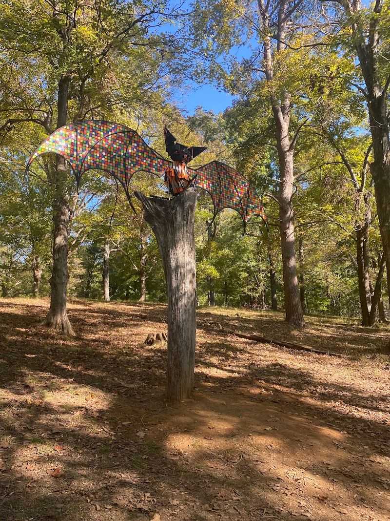 This Kentucky Trail Leads Families Past Sleeping Giants, And Kids Follow Their Footprints To Find Them - Decor Hint The Trail Details Families Need To Know Before They Go