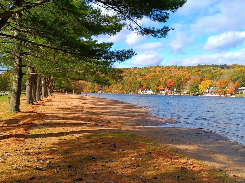This Short Connecticut Hike Leads To A Scenic Waterfall And A Refreshing Swimming Area - Decor Hint The Trail Itself Is Short, Sweet, And Surprisingly Satisfying