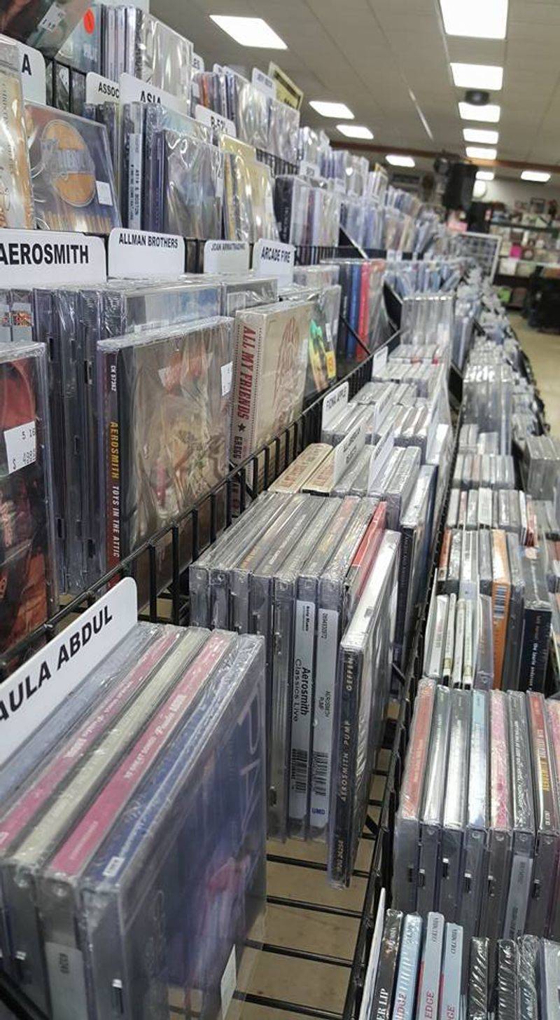 This Wisconsin Store Is Packed With Records Every Collector Will Love - Decor Hint A Vinyl Collection That Stuns