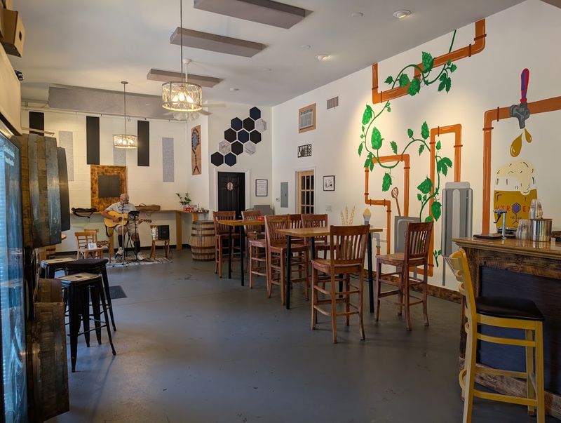 11 Small Restaurants In Old Saybrook, Connecticut Locals Hope Tourists Never Discover - Decor Hint Myrcene Ale Co.