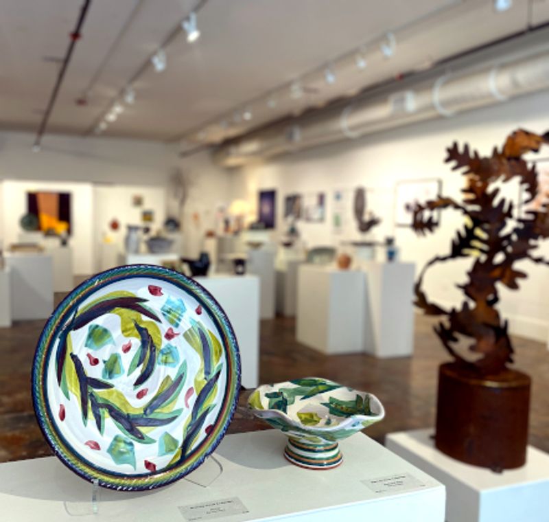 This North Carolina Town Feels Like Saturday Morning Never Left The 1950s - Decor Hint Art Studios Keep The Throwback Charm From Feeling Dusty