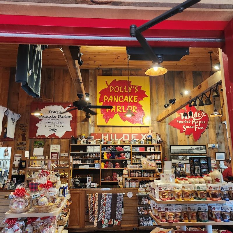 This Classic New Hampshire Restaurant Serves Pancakes You'll Never Forget - Decor Hint A Gift Shop Worth Exploring