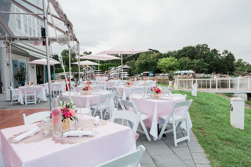 The Boathouse At Saugatuck, Westport