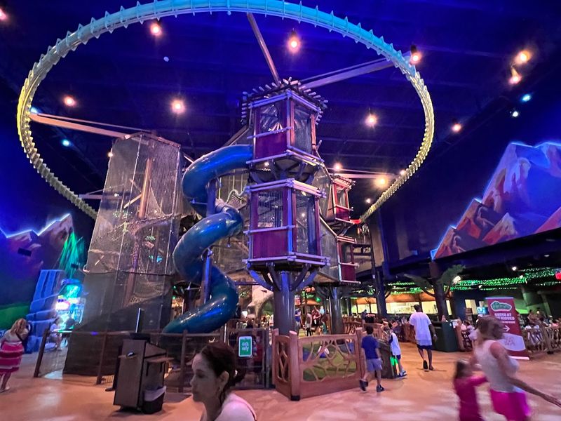 All-In-One Florida Waterpark Resort Where Epic Slides And Indoor Waves Meet Effortless Lodge Dining - Decor Hint The Adventure Game That Pulls Everyone In