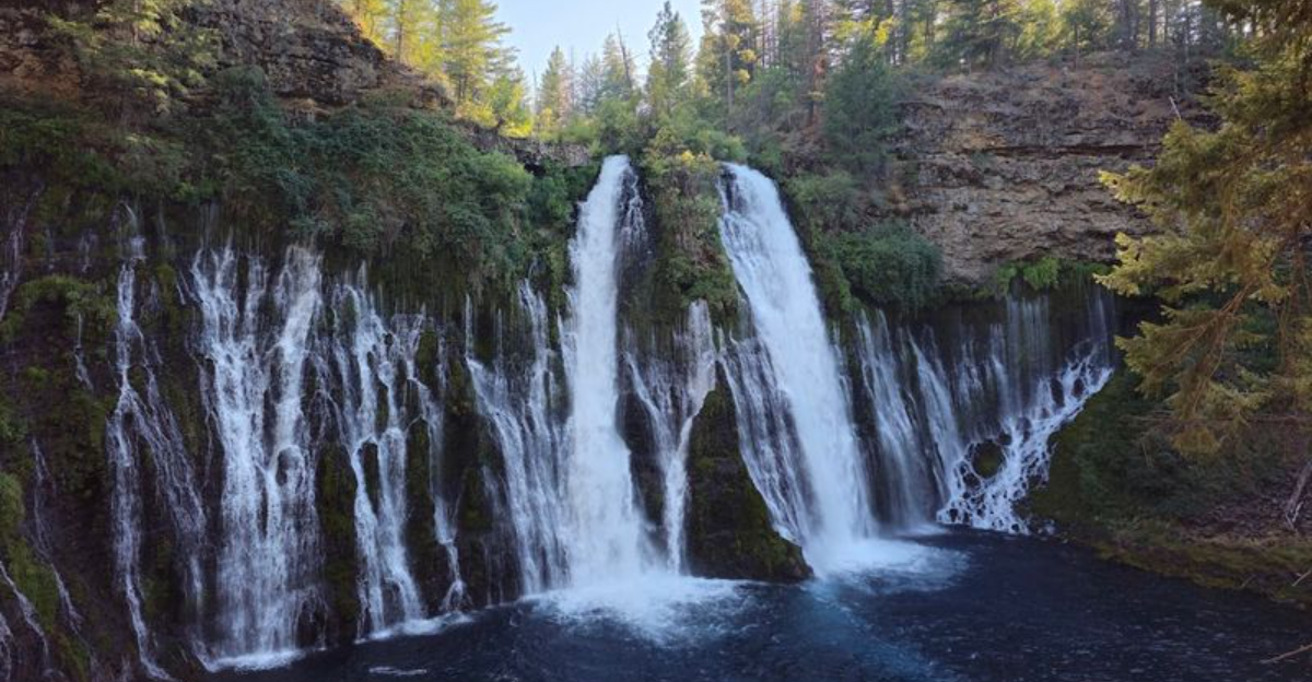 These 11 California Trails With Waterfalls Are Actually Worth The Effort - Decor Hint