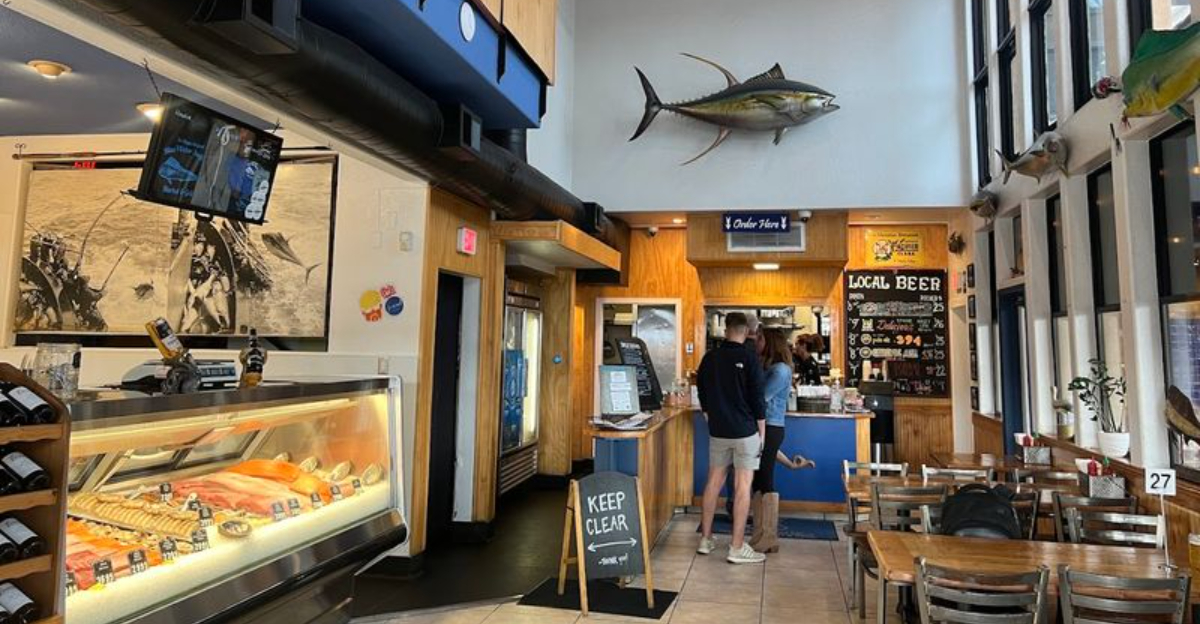 These 13 Southern California Seafood Shacks Make Every Summer Roadside Stop Taste Worth It - Decor Hint