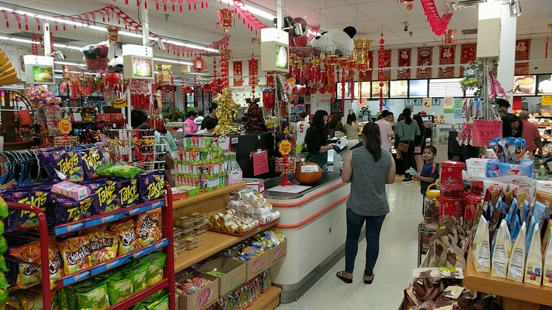 This 30,000-Square-Foot North Carolina Asian Market Turns One Grocery Run Into A Full-On Food Adventure - Decor Hint Wander The Aisles Until One Grocery List Turns Into Five
