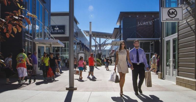 This 400,00 Square Feet Nebraska Shopping Destination Packs More Than 80 Stores And Restaurants Into One Stop