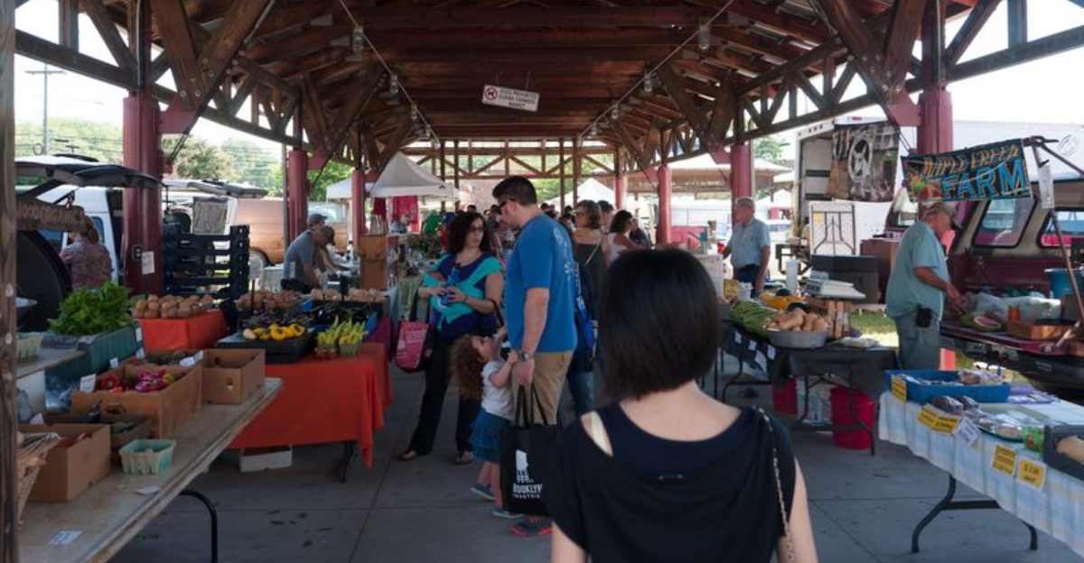 This 60 Plus Vendor North Carolina Farmers Market Turns Saturday Morning Into A Weekend Food Hunt - Decor Hint