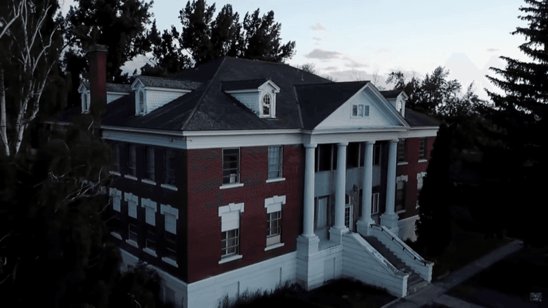 This Abandoned Idaho Hospital Still Feels Too Eerie To Ignore - Decor Hint Check The Current Status Before Planning A Visit