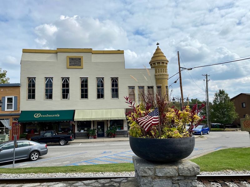 Midway's One-Street Wonder
