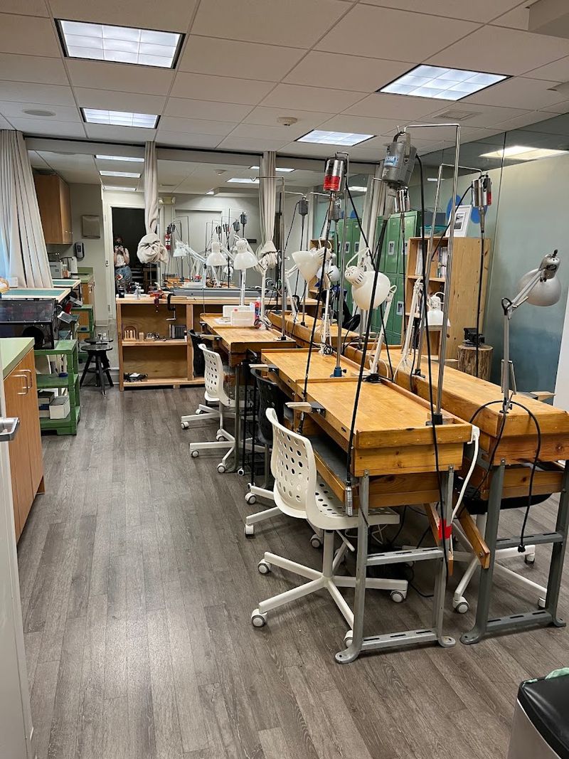 This Connecticut Jewelry Workshop Lets You Design A One Of A Kind Piece To Keep - Decor Hint Where The Magic Starts