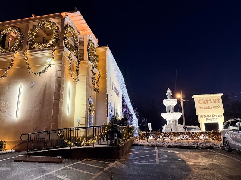 This Connecticut Restaurant Lets Guests Dine Inside A Magical Aladdin-Inspired World - Decor Hint Step Inside The Aladdin-Inspired Dining Room