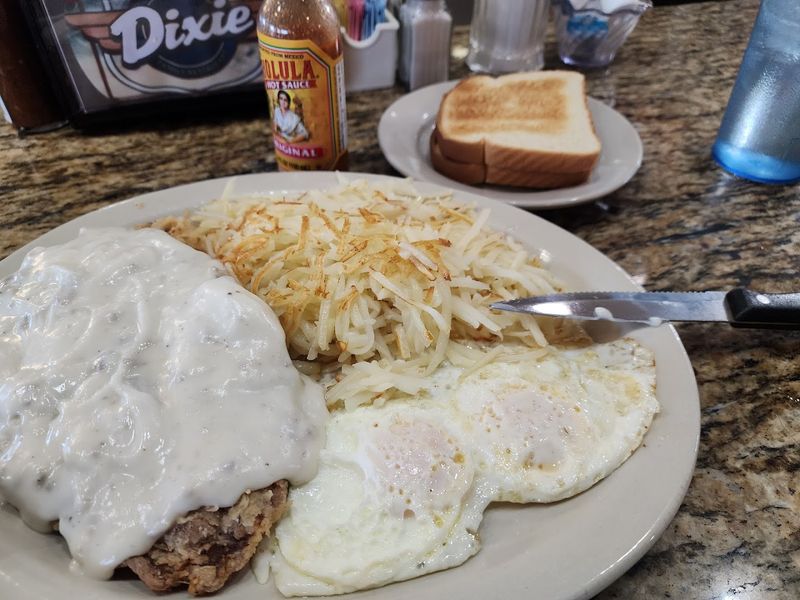 Homemade Biscuits And Gravy That Actually Deliver