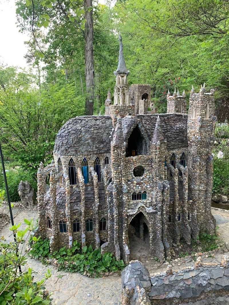 This Enchanting Roadside Attraction In Georgia Looks Like A Fairytale Come To Life - Decor Hint Where Ordinary Stones Become Castles And Cathedrals