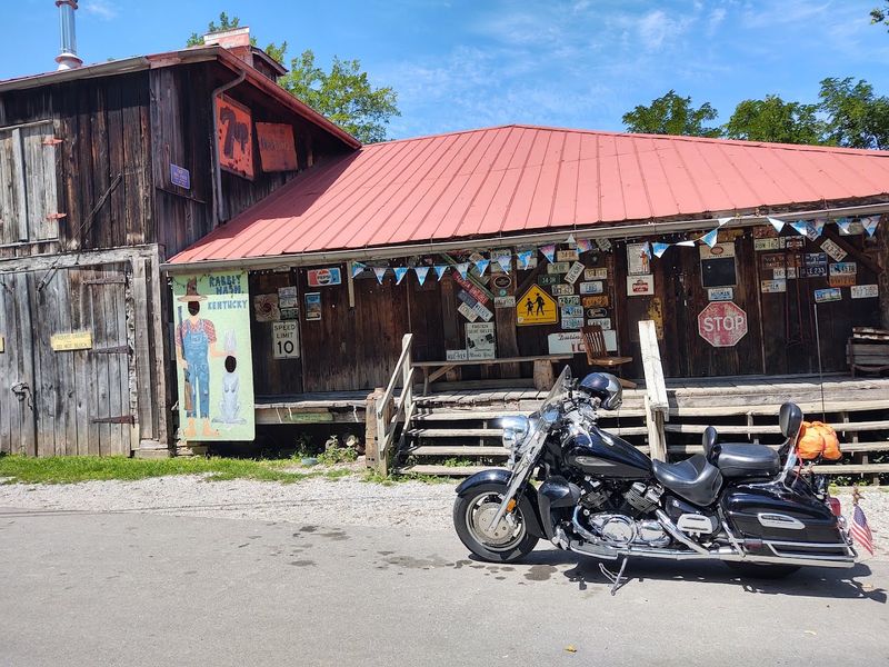 Rabbit Hash General Store