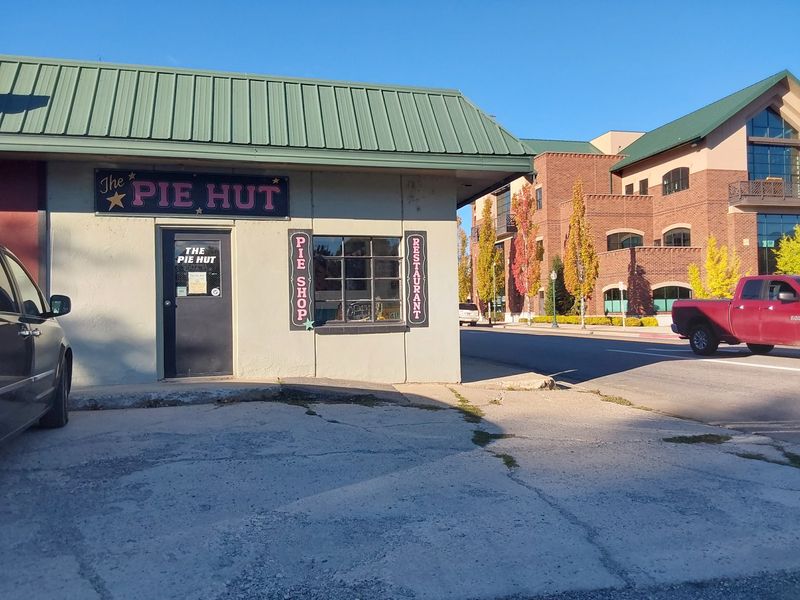 The Legendary Huckleberry Pie