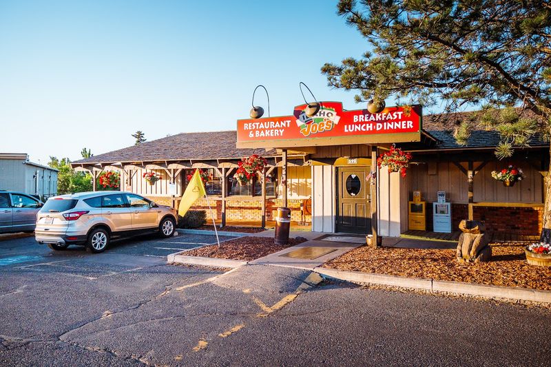 This Idaho Breakfast Buffet Serves Country-Fried Steak, Gravy, And Enough Comfort Food To Ruin Your Plans - Decor Hint Show Up Hungry Before The Weekend Buffet Starts Making Decisions For You