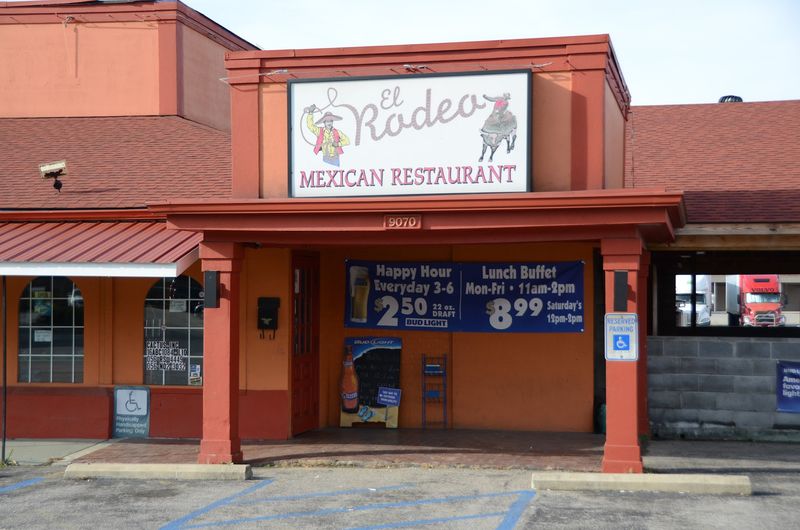 This Kentucky Mexican Buffet Is A Fiesta Of Flavors You Will Want To Try Twice - Decor Hint The First Impression That Hooks You