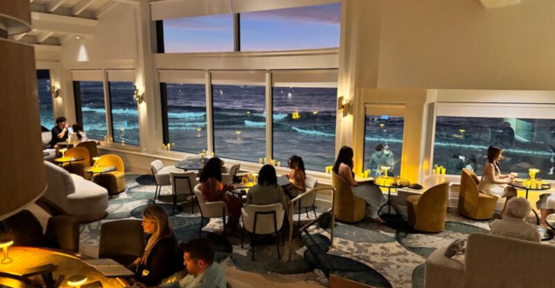 This Legendary California Restaurant Lets You Dine While Ocean Waves Crash Against The Windows