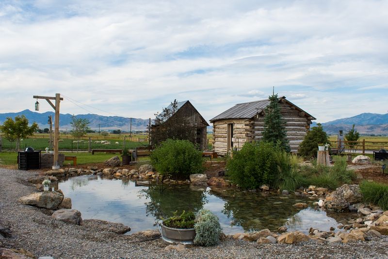 This Little-Known Historic Idaho Town Feels Like One Of The Country's Most Peaceful Escapes - Decor Hint Historic Buildings Give The Rural Roads A Different Kind Of Beauty
