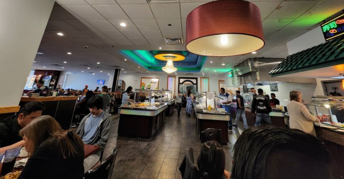 This Nebraska Buffet Has More Than 100 Dishes And A Seafood Spread Worth Saving Room For - Decor Hint