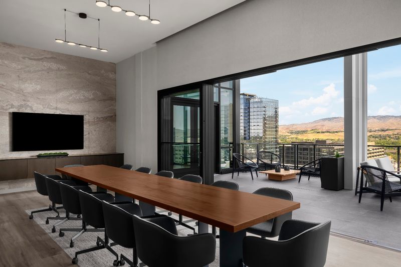 This New Idaho Rooftop Restaurant Serves Dinner 16 Floors Above Downtown - Decor Hint Take In Sweeping Views From Sixteen Floors Above Downtown