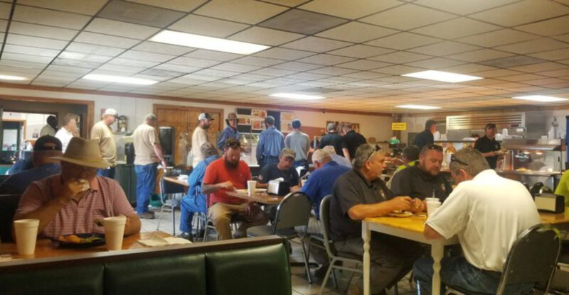 This North Carolina Buffet Still Uses 100-Year-Old Family Recipes, And The Cafeteria Line Is Bottomless