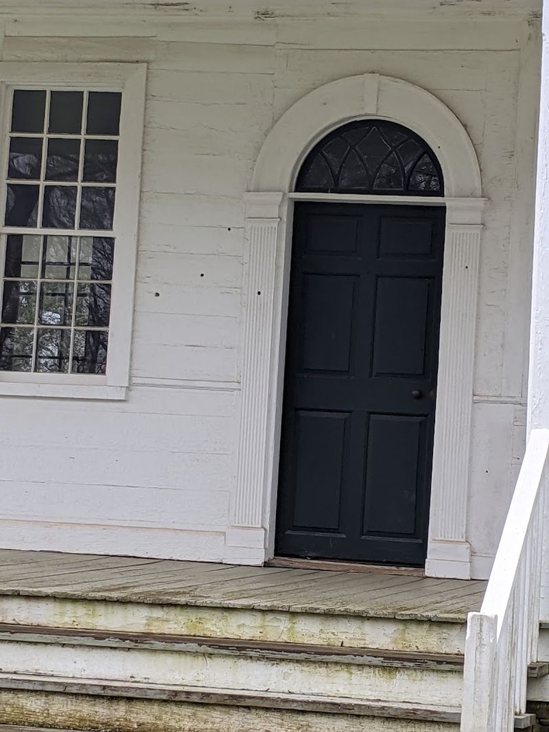 This North Carolina House Still Has Bullet Holes In Its Walls From A 1781 Revolutionary War Skirmish - Decor Hint Inspect The Bullet Holes That Still Mark The House's Wooden Walls