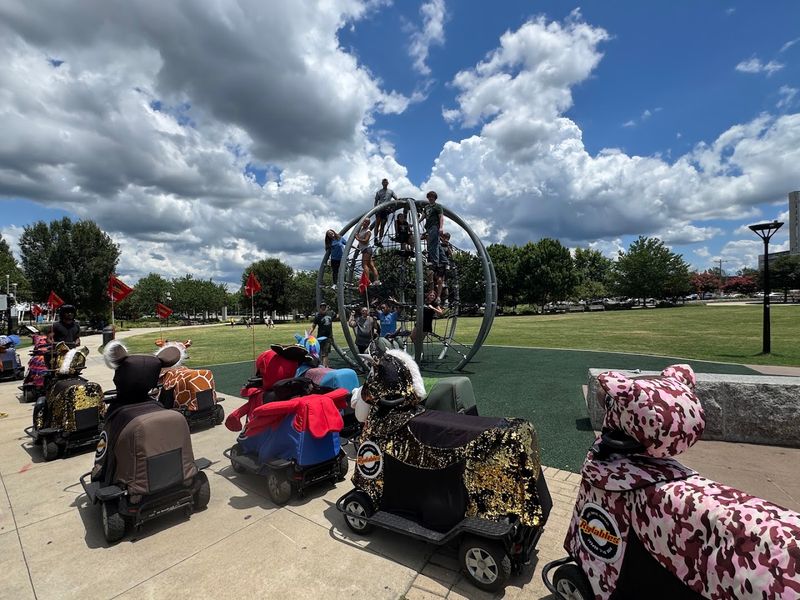 This North Carolina Tour Lets You Glide Through Uptown On Segways And Giant Motorized Stuffed Animals - Decor Hint Glide Through Uptown Without Wearing Yourself Out