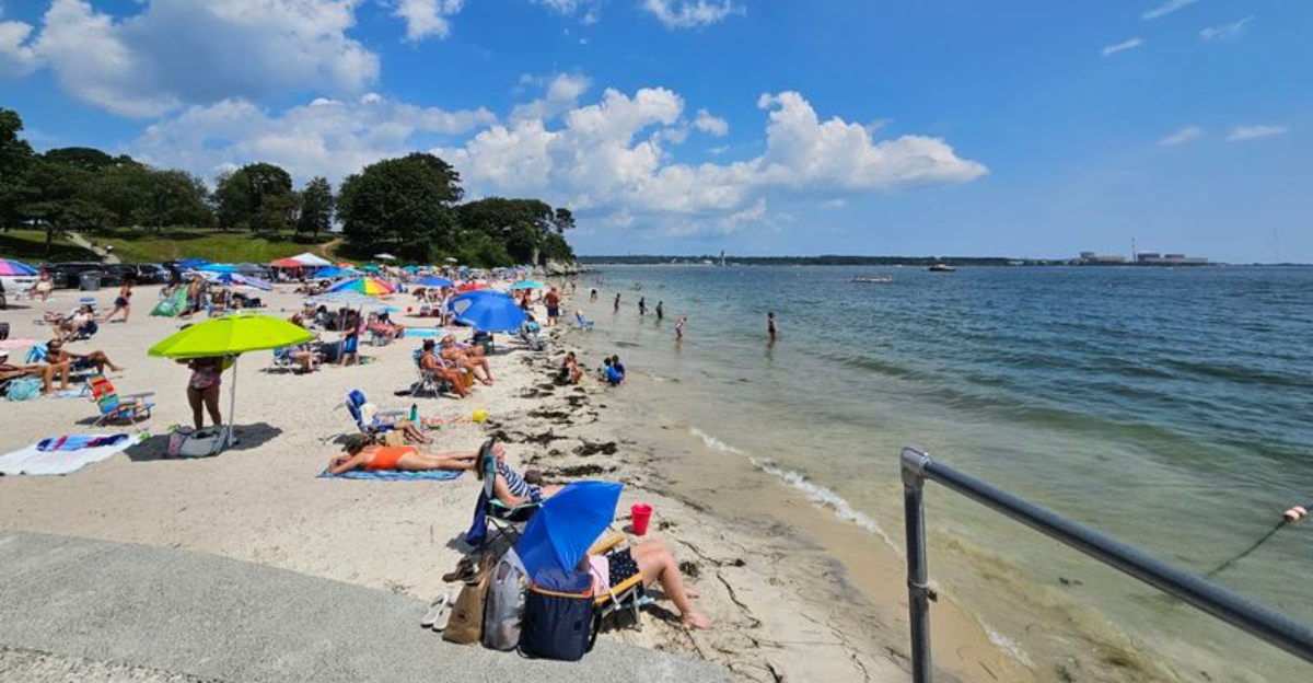 This Quiet Connecticut Beach Feels Like A Tropical Getaway Without The Plane Ticket - Decor Hint