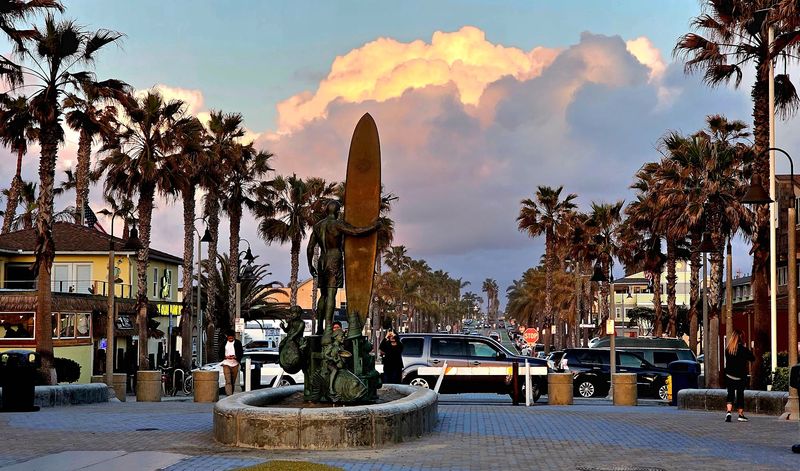 This Small California Beach Town Hosts A Sandcastle Festival Right On The Coast - Decor Hint Watch Five Master Sand Sculptors Work Their Magic