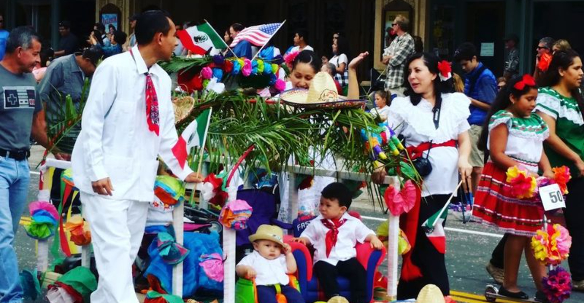 This Spectacular California Fiesta Fills Santa Barbara With Dancing Parades And Old World Pageantry Every August - Decor Hint