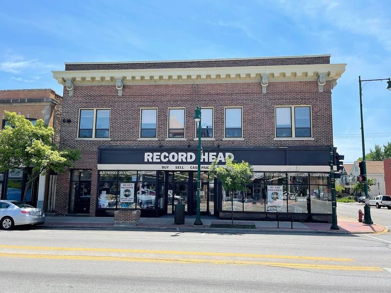 This Wisconsin Store Is Packed With Records Every Collector Will Love - Decor Hint The Story Behind