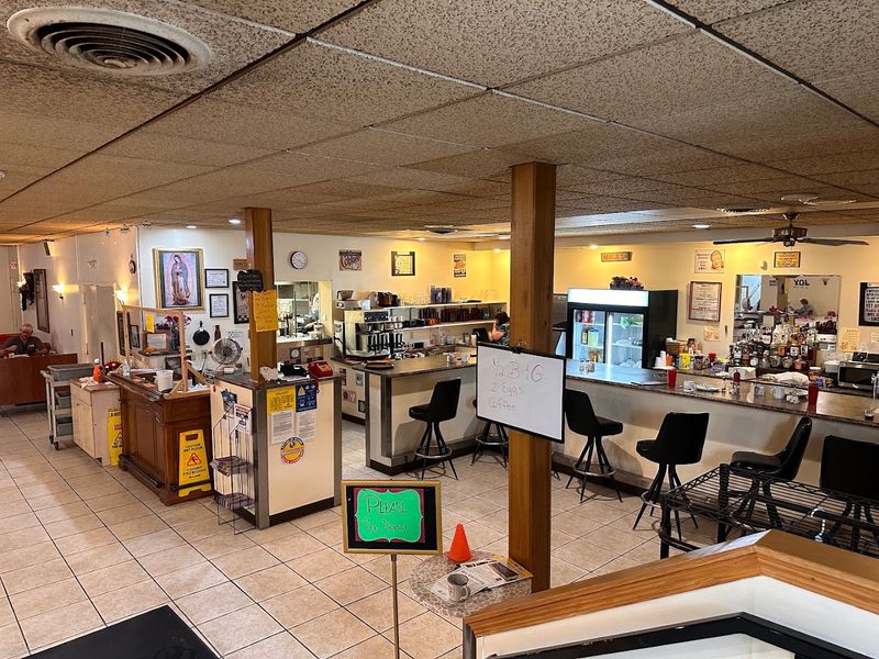 These 10 Southeast Nebraska Hidden-Gem Restaurants Have Locals Talking - Decor Hint Country Cookin' Cafe, Beatrice, Nebraska