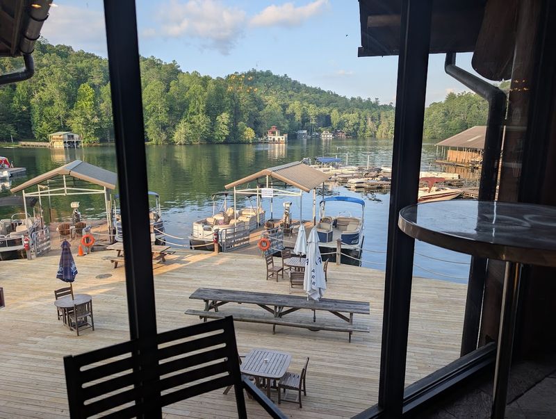 Lake Burton Grill, Clarkesville