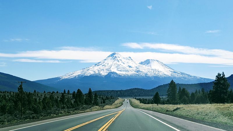 These 12 Northern California Mountain Towns Feel Too Dreamy To Be Real - Decor Hint Mount Shasta