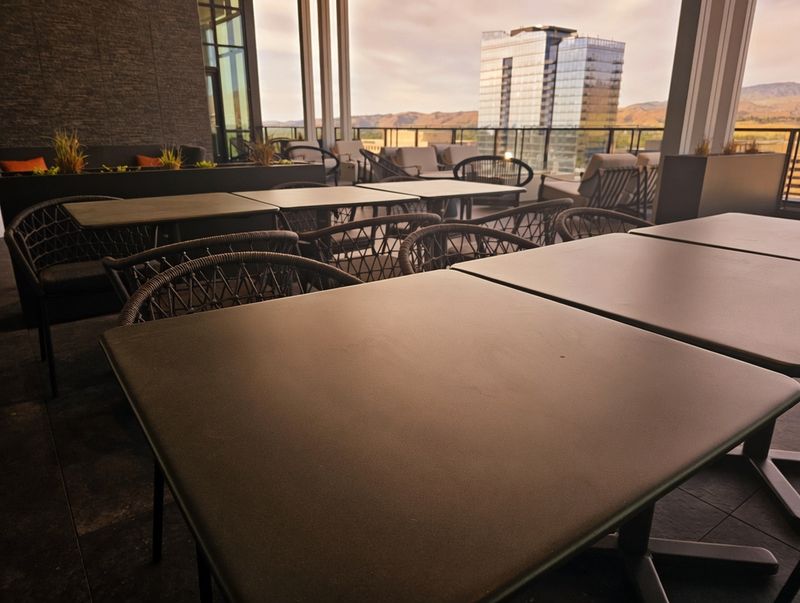 This New Idaho Rooftop Restaurant Serves Dinner 16 Floors Above Downtown - Decor Hint Make Dinner Feel More Memorable With The Highest Views In The City