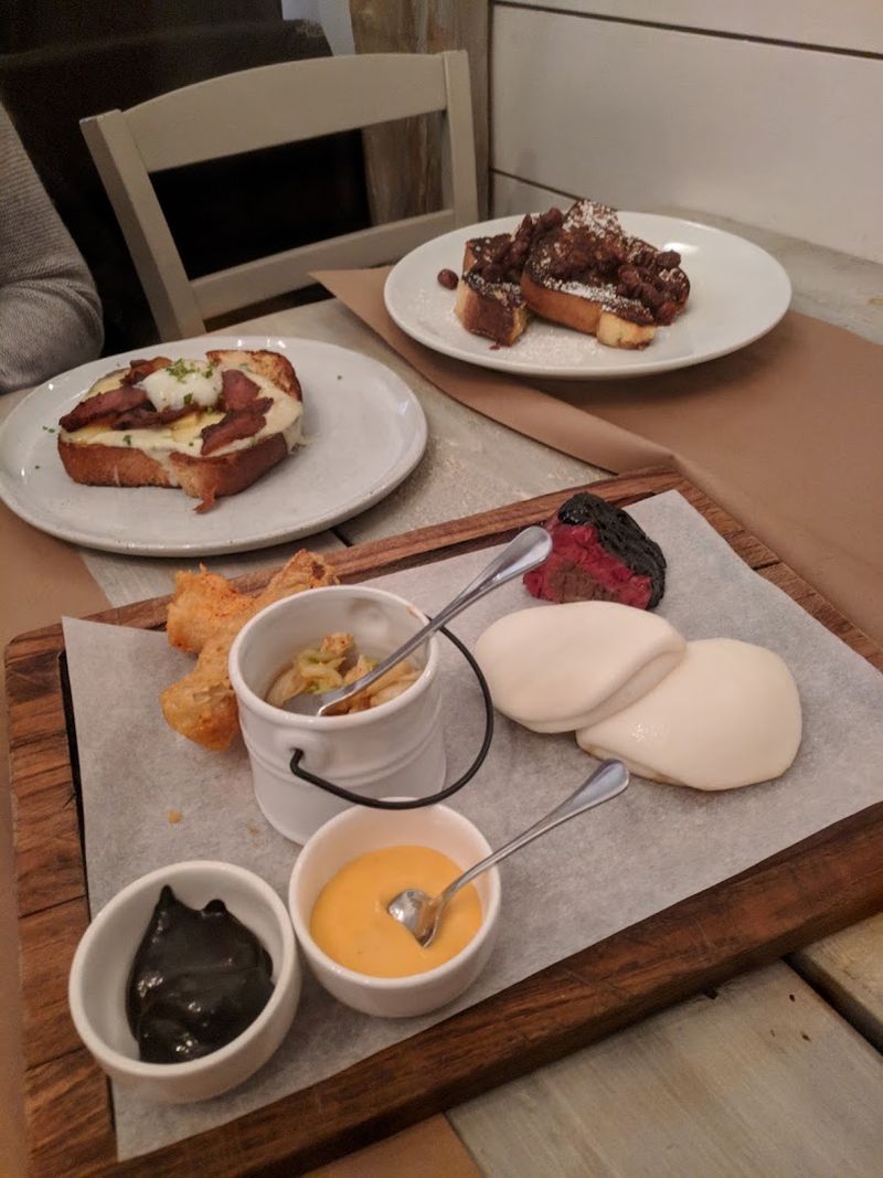 The 12 Most Expensive Restaurants In Connecticut That Locals Say Are Worth It - Decor Hint The Cottage, Westport