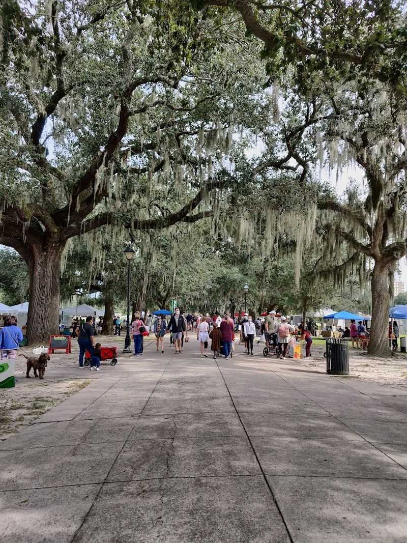 Forsyth Farmers' Market, Savannah