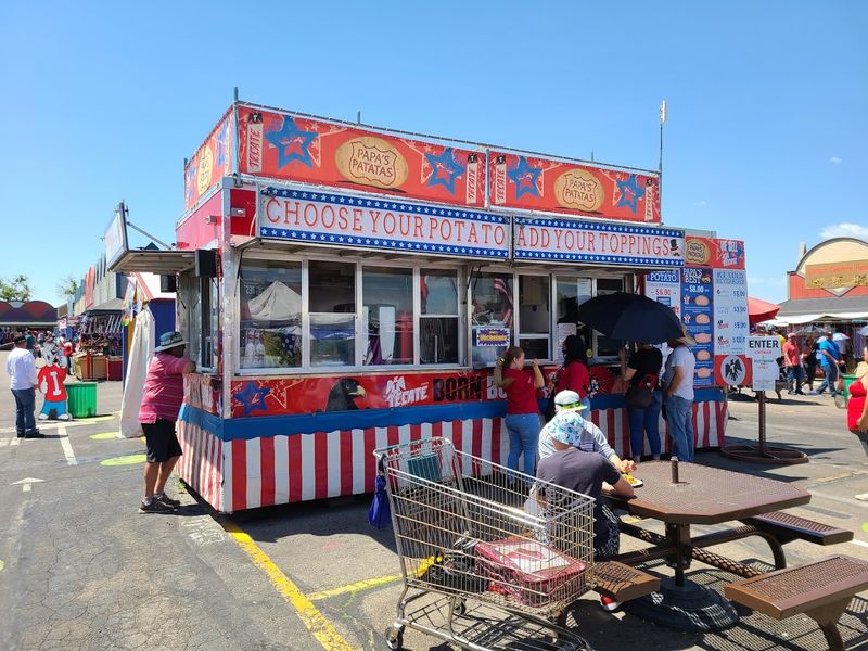 The Gigantic Flea Market In Colorado Where $25 Loads Your Trunk With Bargains - Decor Hint Fresh Produce And Food That Fuels The Hunt