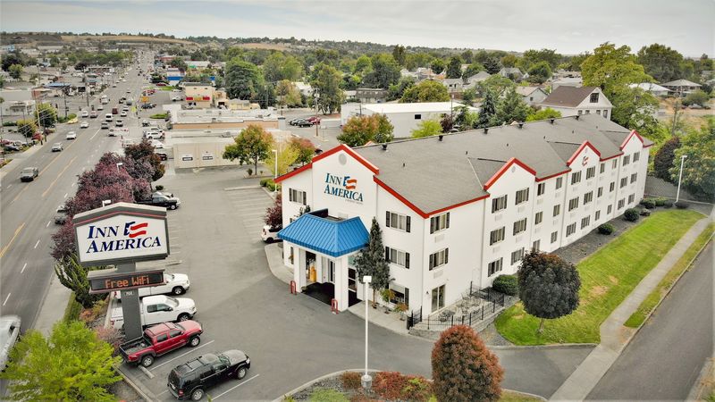 Follow Downtown Toward A Small-City Side Of Idaho